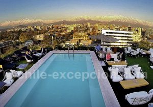 Terrasse et piscine du Noi Vitacura