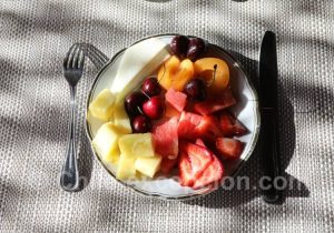 Petit-déjeuner aux fruits