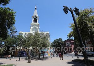 Eglise San Saturnino, plaza Yungay, Santiago