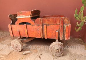 Ancien objet en bois, traditions rurales chiliennes