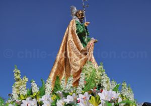 Gratitudes et doléances à la Vierge de La Tirana