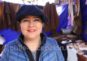 Femme devant son stande, Rancagua