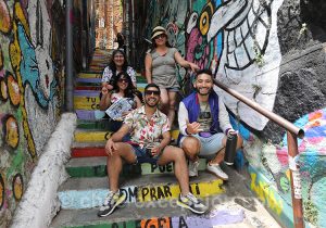 Touristes et Valparaisiens