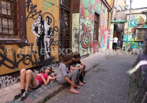 Touristes et Valparaisiens