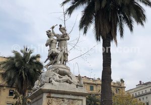 Place-dArmes-de-Santiago