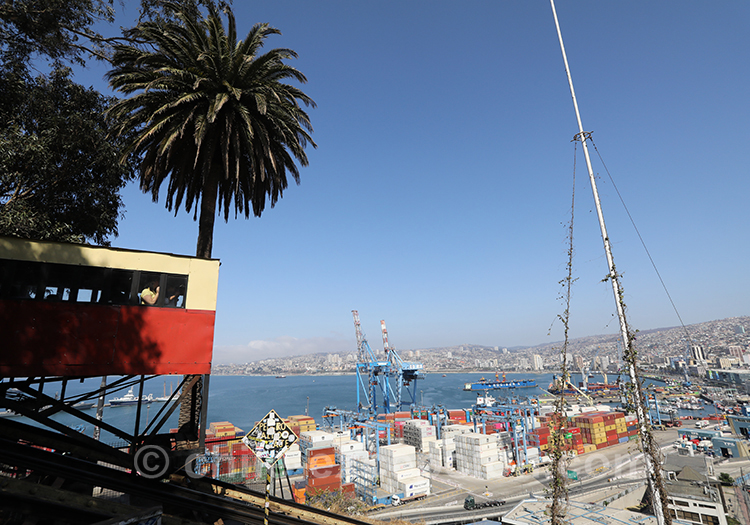 Ascenseur Artillería, Valparaiso, Chili avec l Ascenseur Artillería, Valparaiso, Chili avec l
