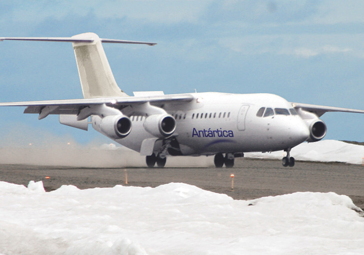 Croisière en Antarctique par les airs