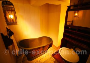 Salle de bain du Commandant, corvette Esmeralda