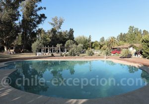 Piscine extérieure, hacienda Histórica Marchigüe, région centrale du Chili