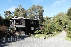 Vue extérieure Posada Kahuel, route Australe, Patagonie chilienne