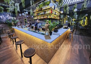 Lorenza Bistró, bar