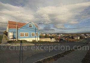 Rues et maisons à Porvenir, Terre de Feu chilienne