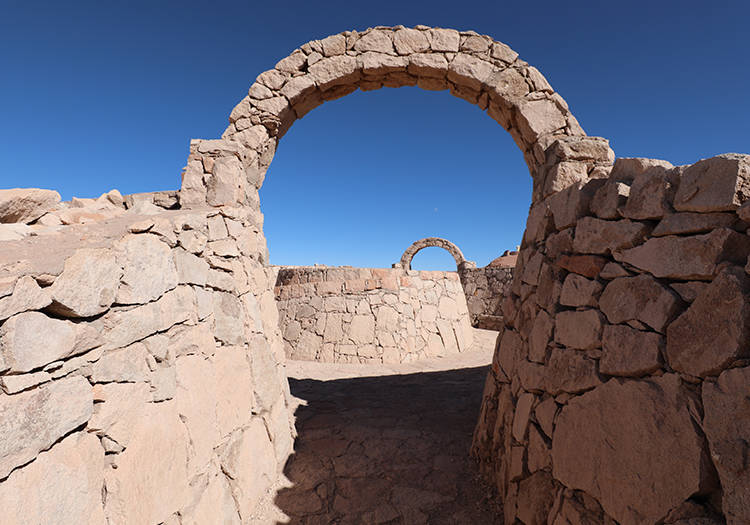 ~ Couverture Miradors Quitor